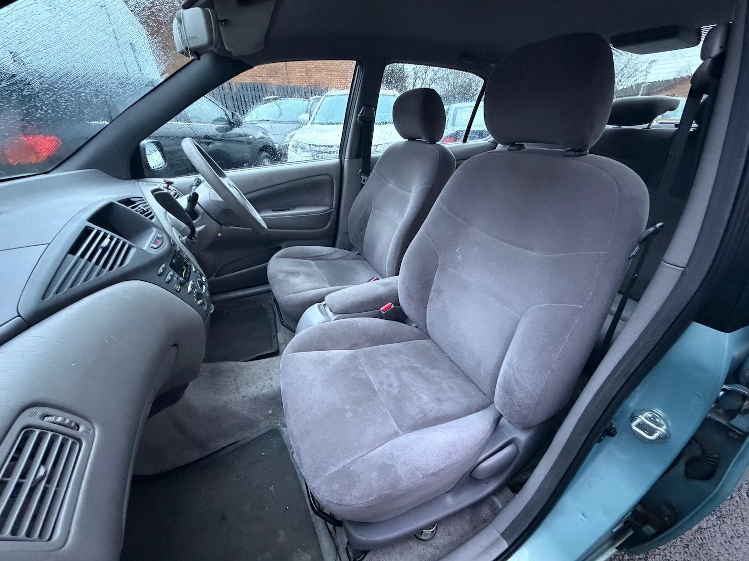 Used Toyota Prius 2001 for sale - 77549631: Photo 42