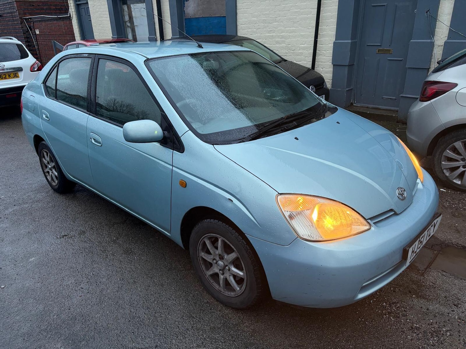 Used Toyota Prius 2001 for sale - 77549631: Photo 6
