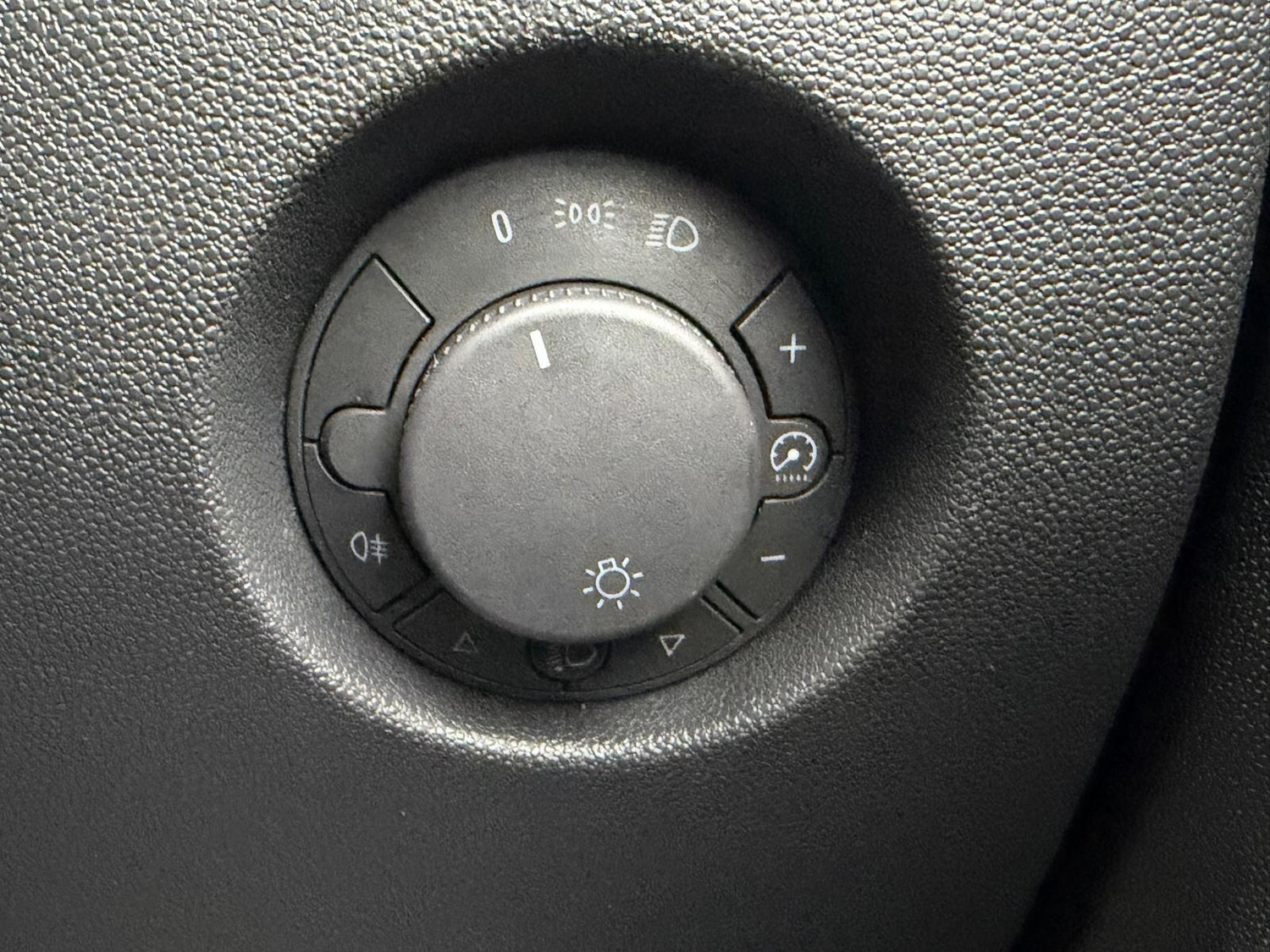 Used Vauxhall Corsa 2009 for sale - 76855692: Photo 25