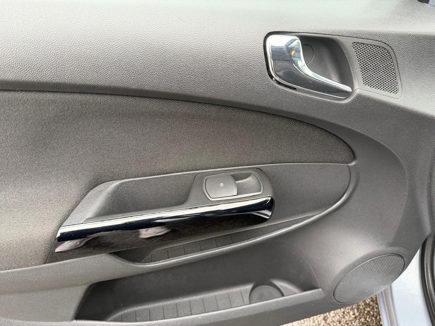 Used Vauxhall Corsa 2009 for sale - 76855692: Photo 29