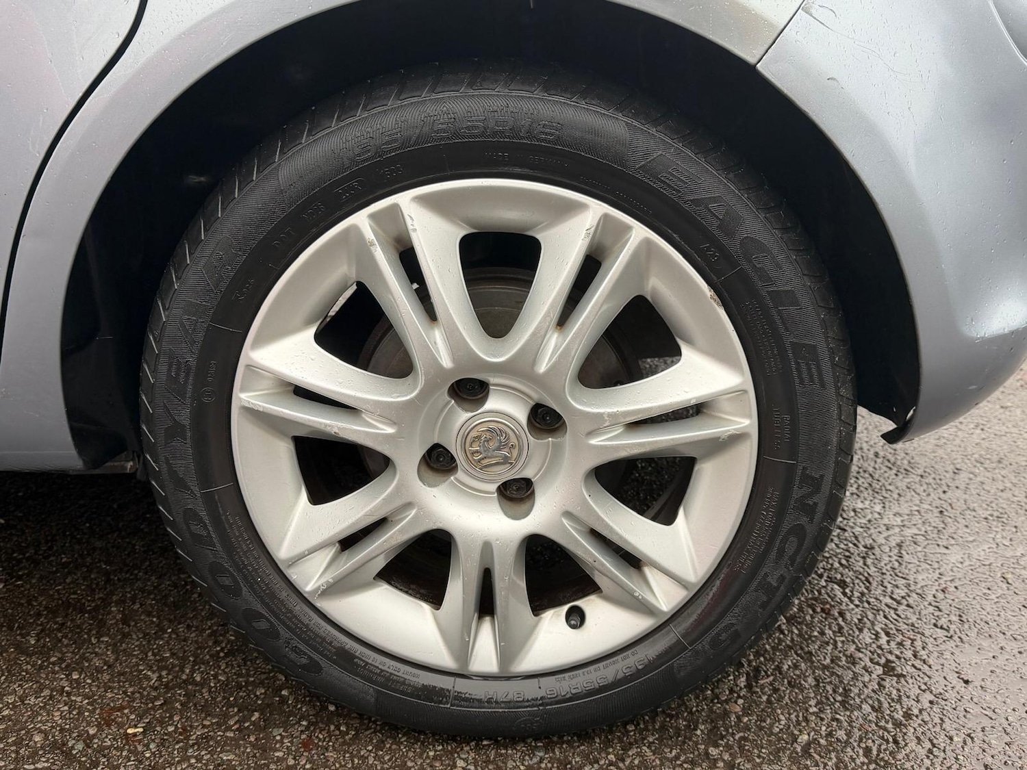 Used Vauxhall Corsa 2009 for sale - 76855692: Photo 33