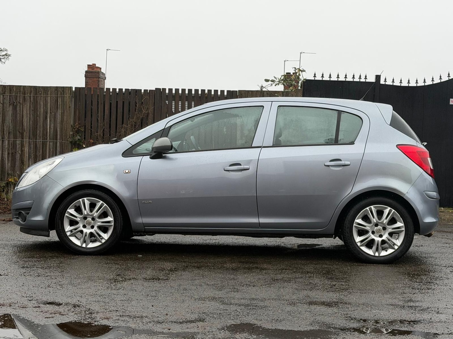 Used Vauxhall Corsa 2009 for sale - 76855692: Photo 5