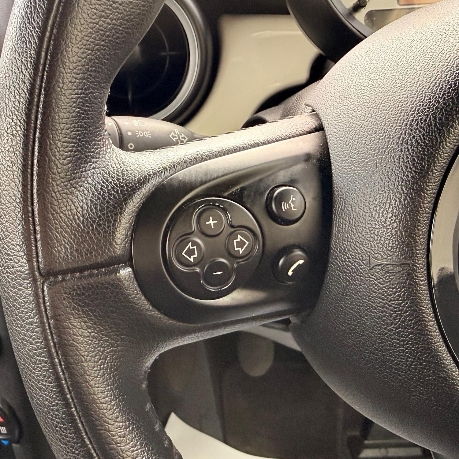 Used MINI Convertible 2014 for sale - 78057838: Photo 28