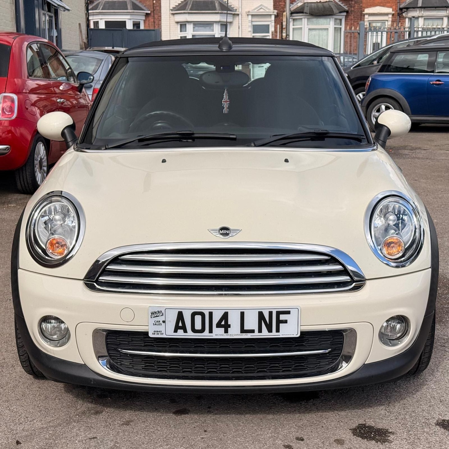 Used MINI Convertible 2014 for sale - 78057838: Photo 4