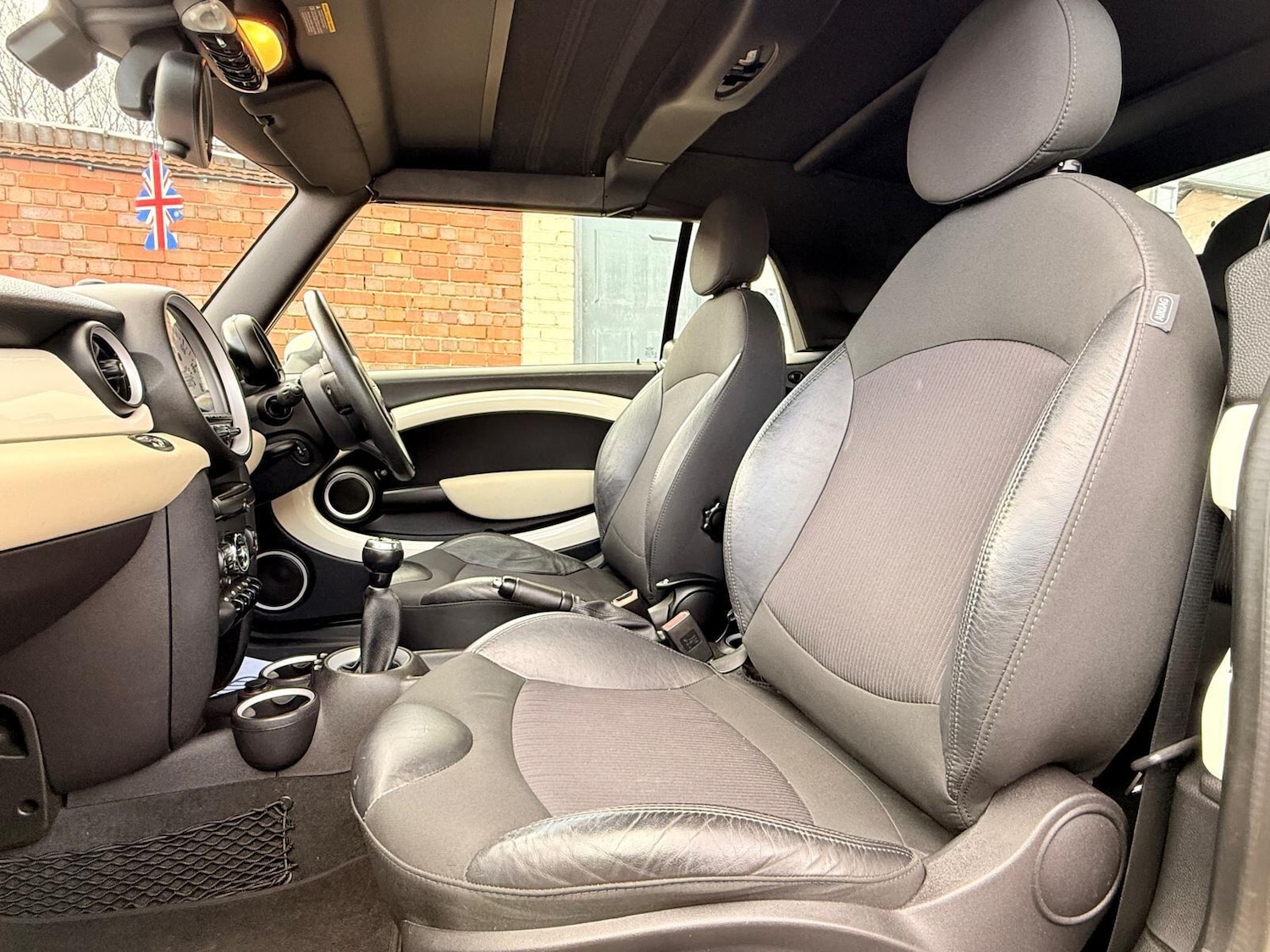 Used MINI Convertible 2014 for sale - 78057838: Photo 40