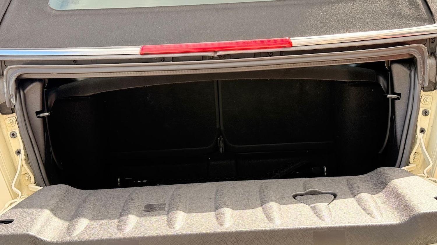 Used MINI Convertible 2014 for sale - 78057838: Photo 44