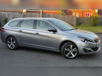 Used Peugeot 308 2016 for sale - 78759189: Photo