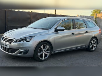 Used Peugeot 308 2016 for sale - 78759189: Photo