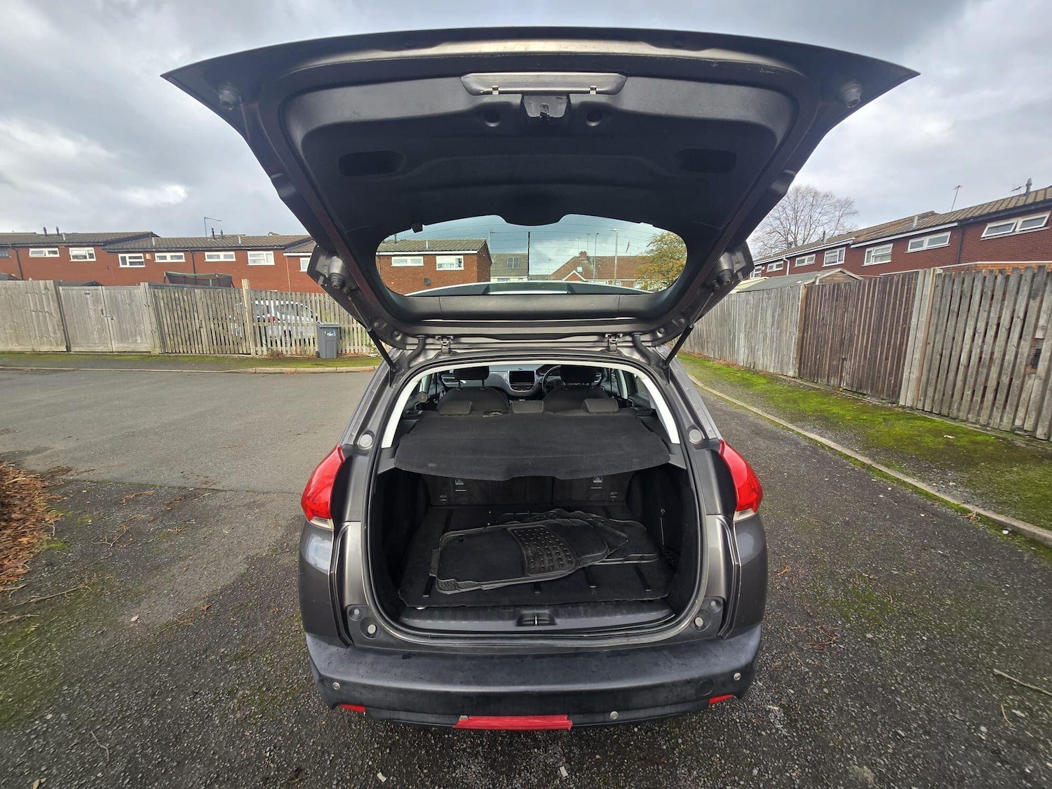 Used Peugeot 2008 2014 for sale - 76512768: Photo 38