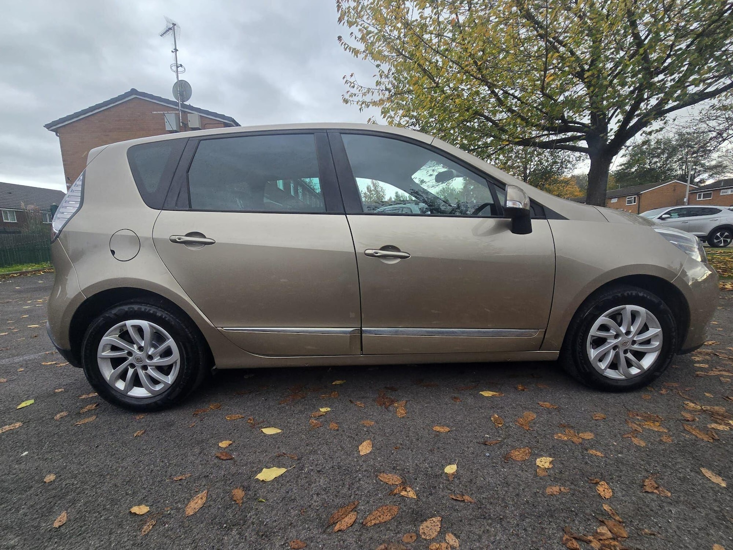 Used Renault Scenic 2016 for sale - 76371461: Photo 18