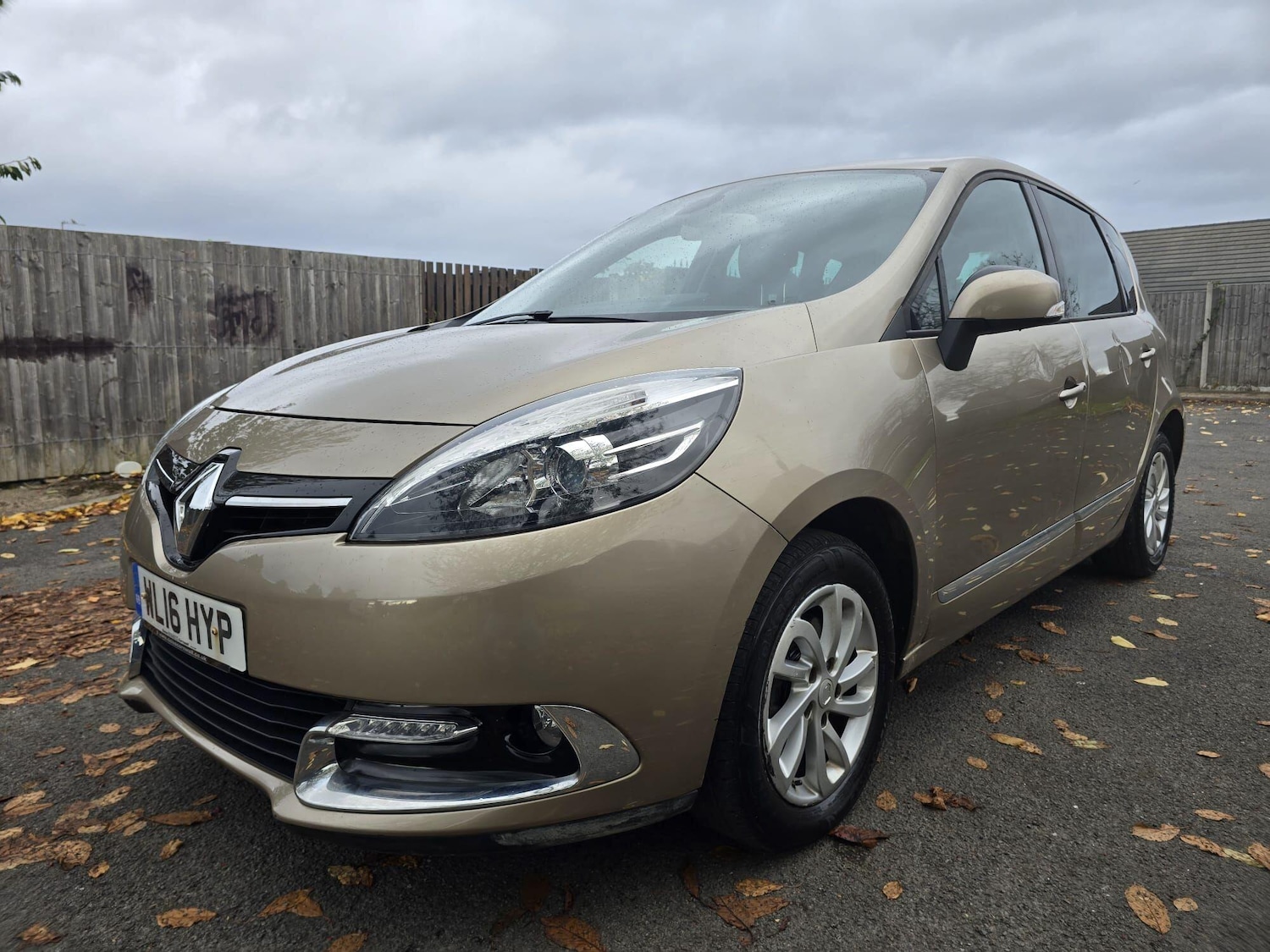 Used Renault Scenic 2016 for sale - 76371461: Photo 3