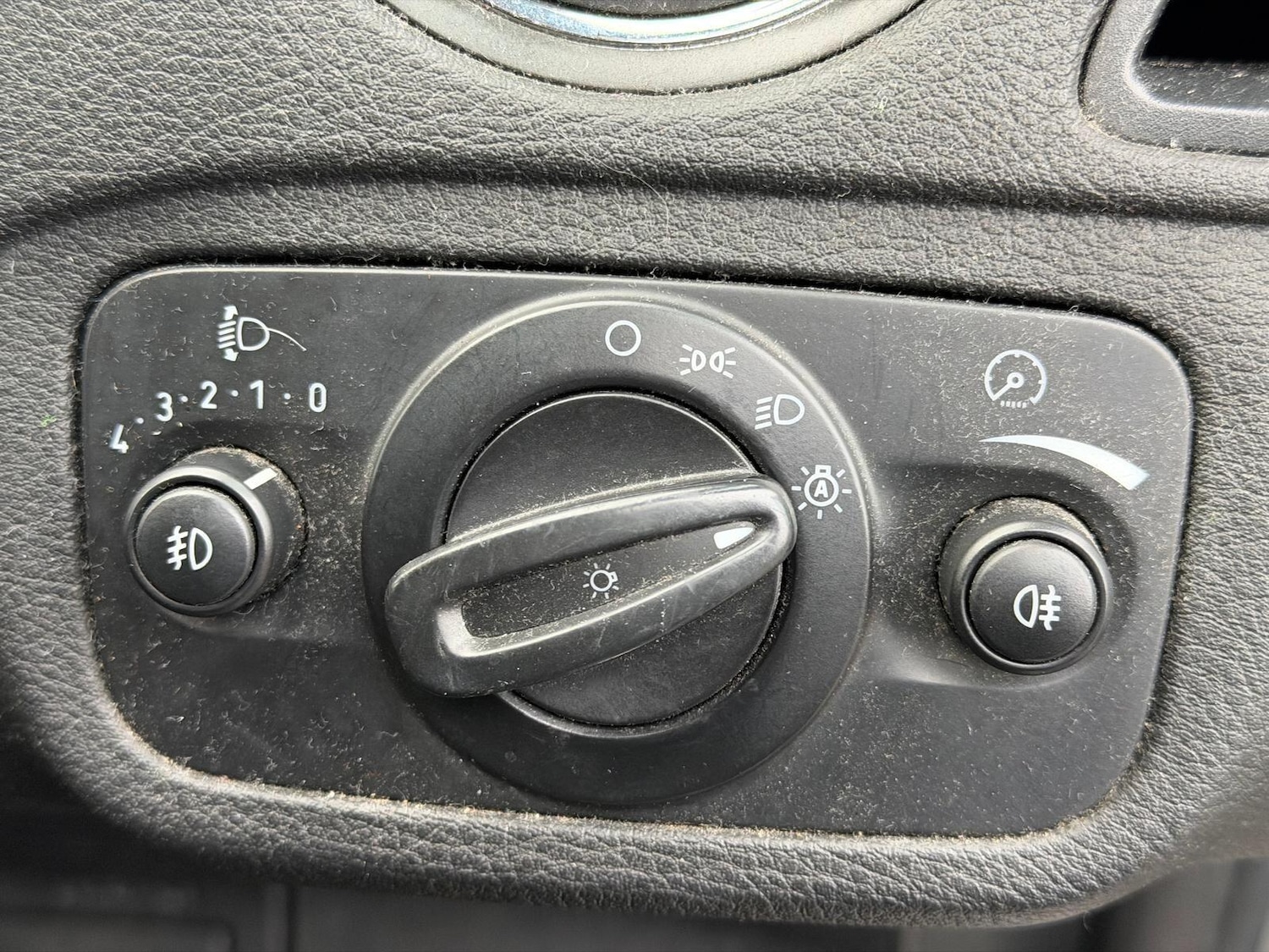 Used Ford Galaxy 2009 for sale - 77331065: Photo 23