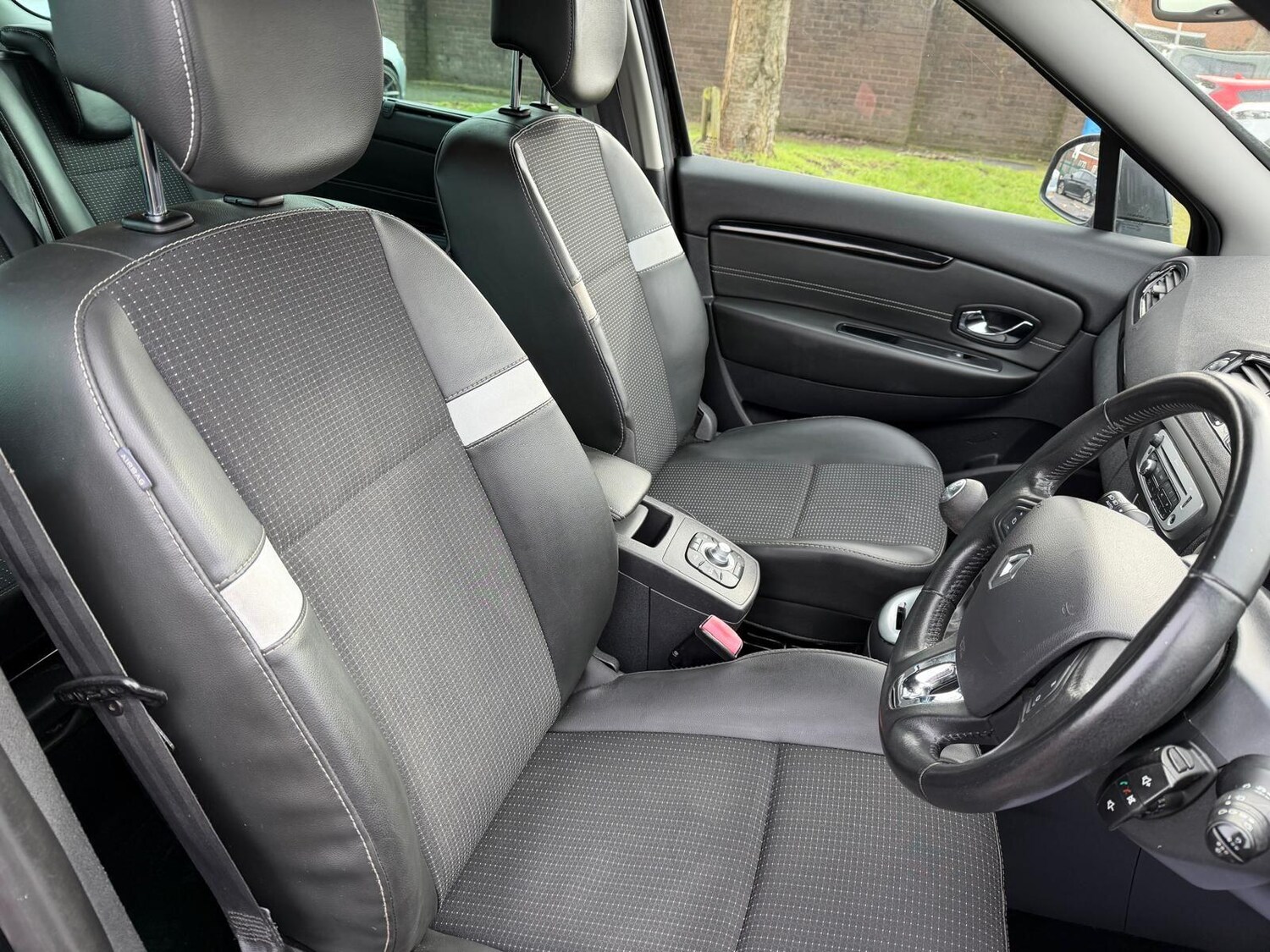 Used Renault Grand Scenic for sale - 77586878: Photo 18