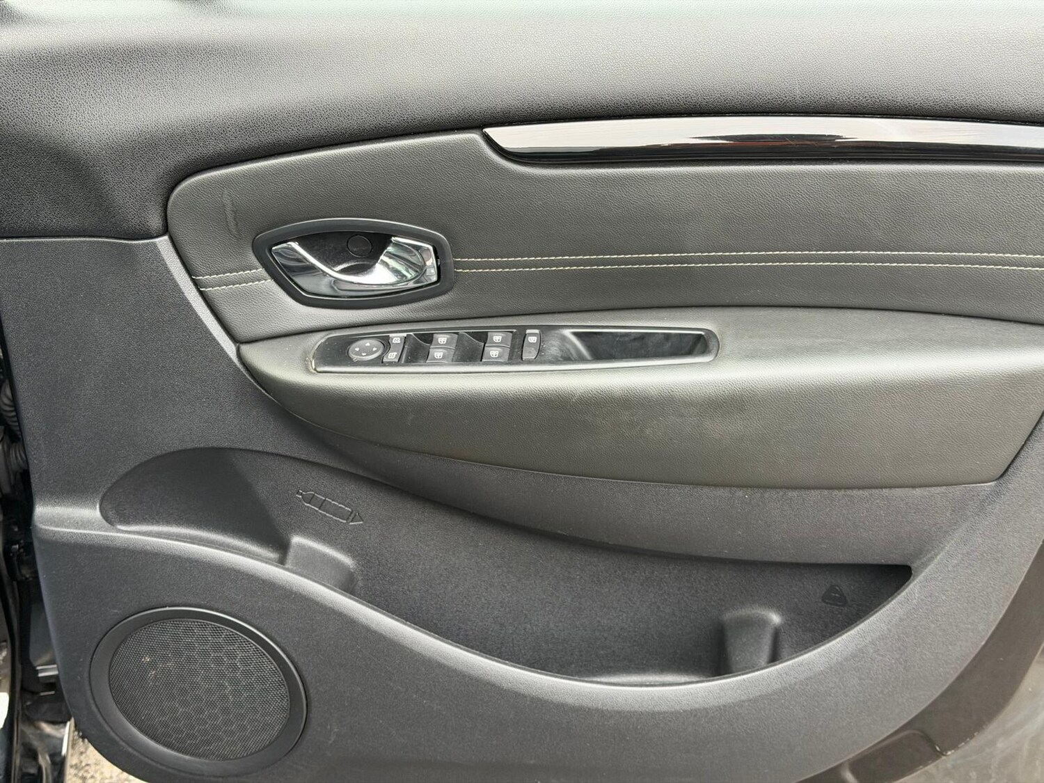 Used Renault Grand Scenic for sale - 77586878: Photo 29