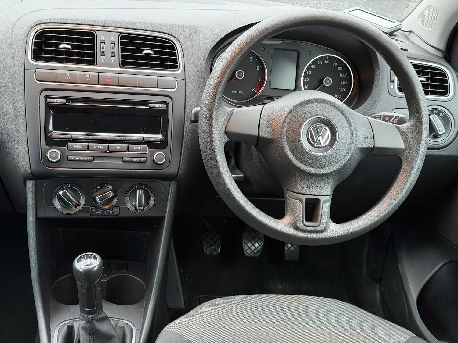 Used Volkswagen Polo 2012 for sale - 77564596: Photo 35