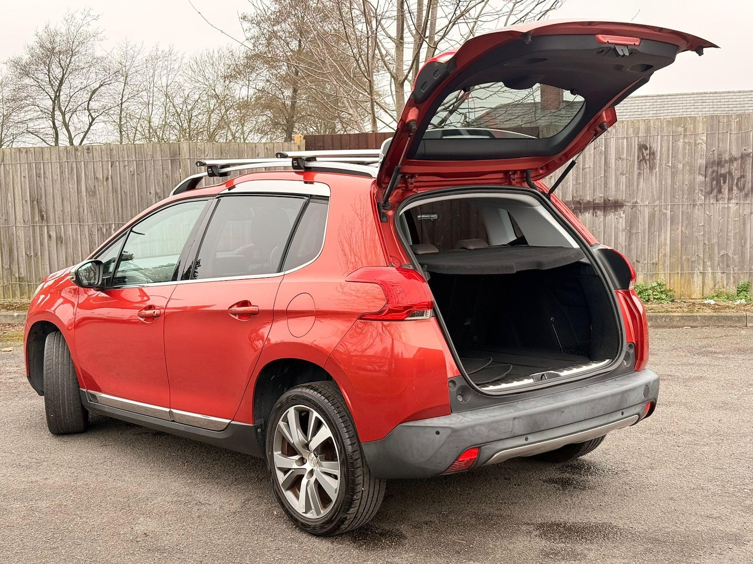 Used Peugeot 2008 2015 for sale - 77799337: Photo 10