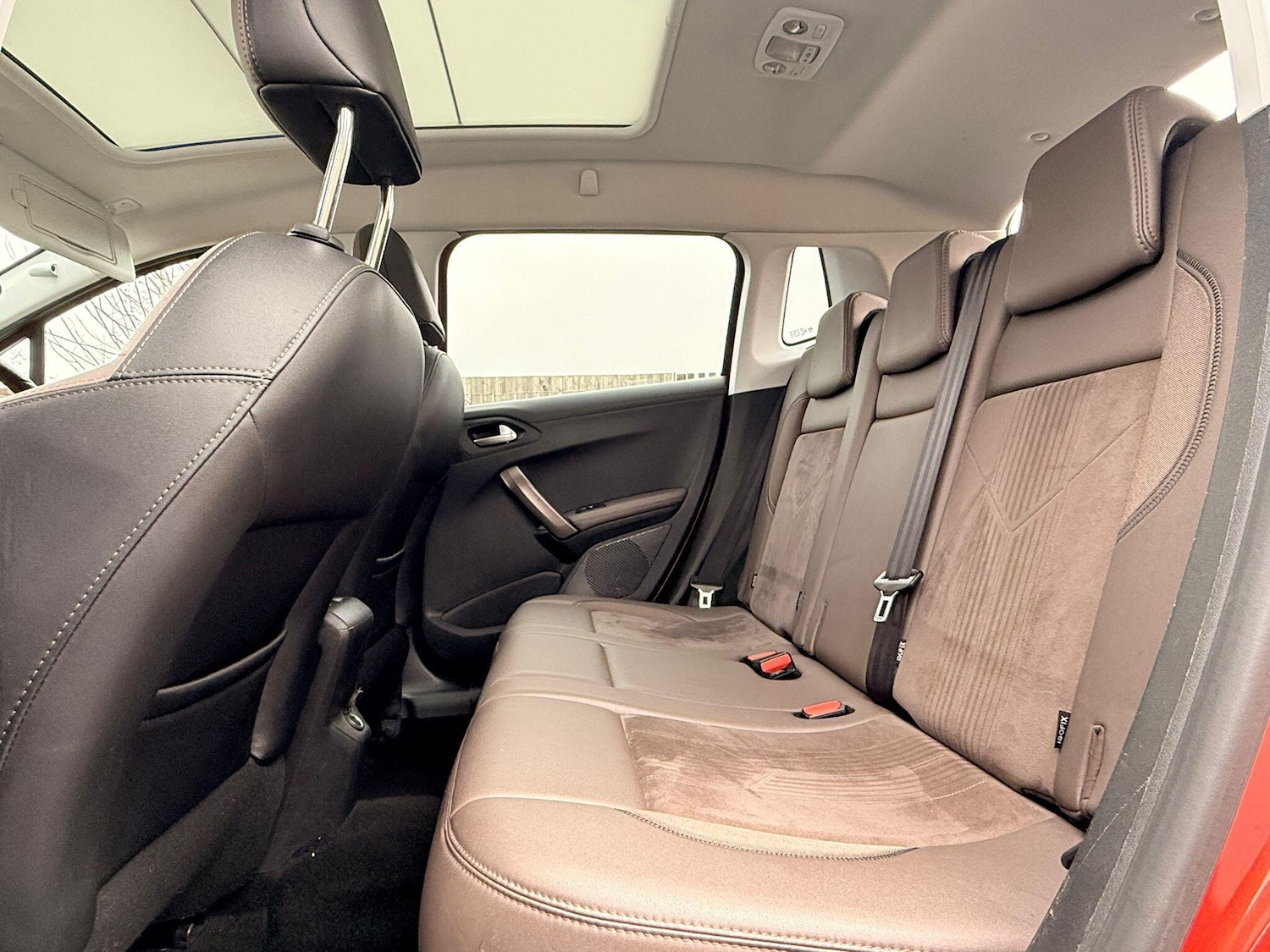 Used Peugeot 2008 2015 for sale - 77799337: Photo 25