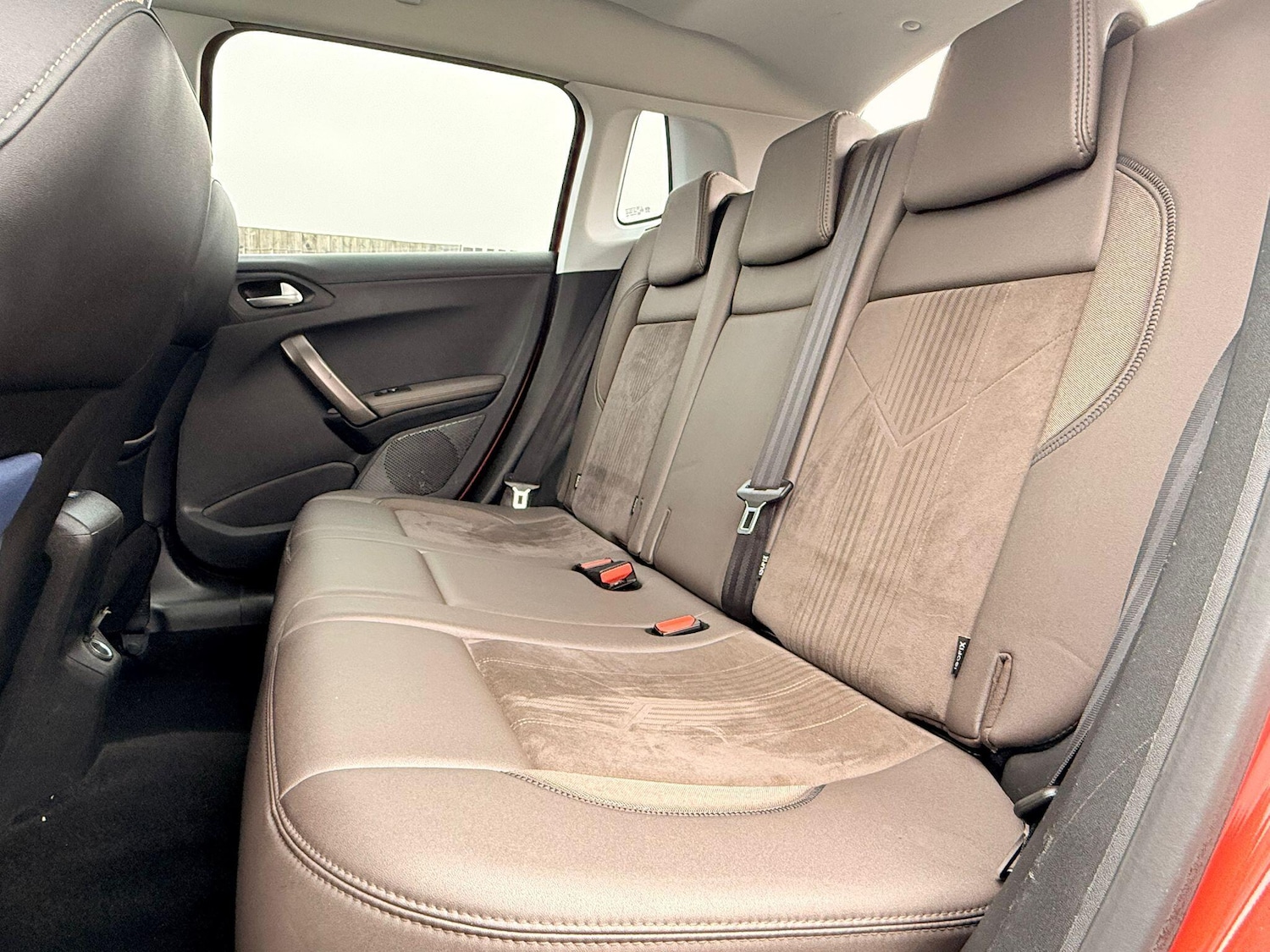 Used Peugeot 2008 2015 for sale - 77799337: Photo 26