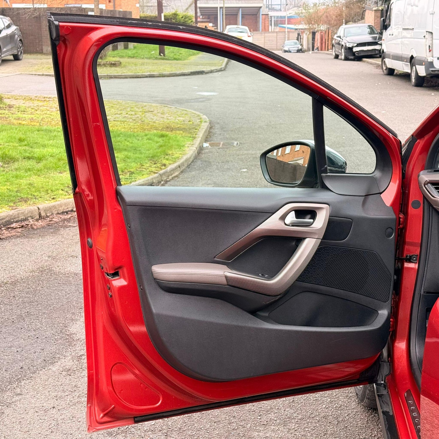 Used Peugeot 2008 2015 for sale - 77799337: Photo 34