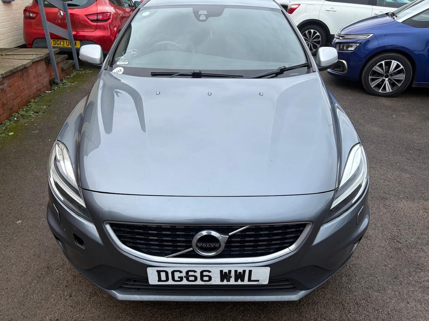Used Volvo V40 2016 for sale - 77376602: Photo 10
