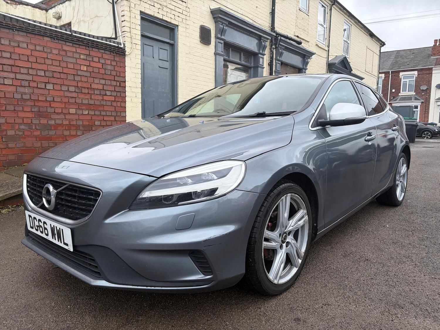 Used Volvo V40 2016 for sale - 77376602: Photo 11