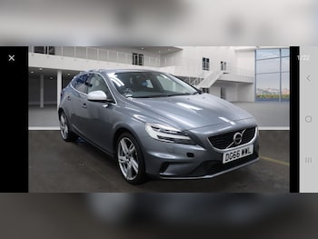 Used Volvo V40 2016 for sale - 77376602: Photo