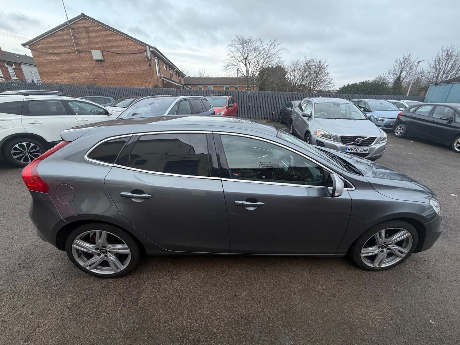 Used Volvo V40 2016 for sale - 77376602: Photo 25