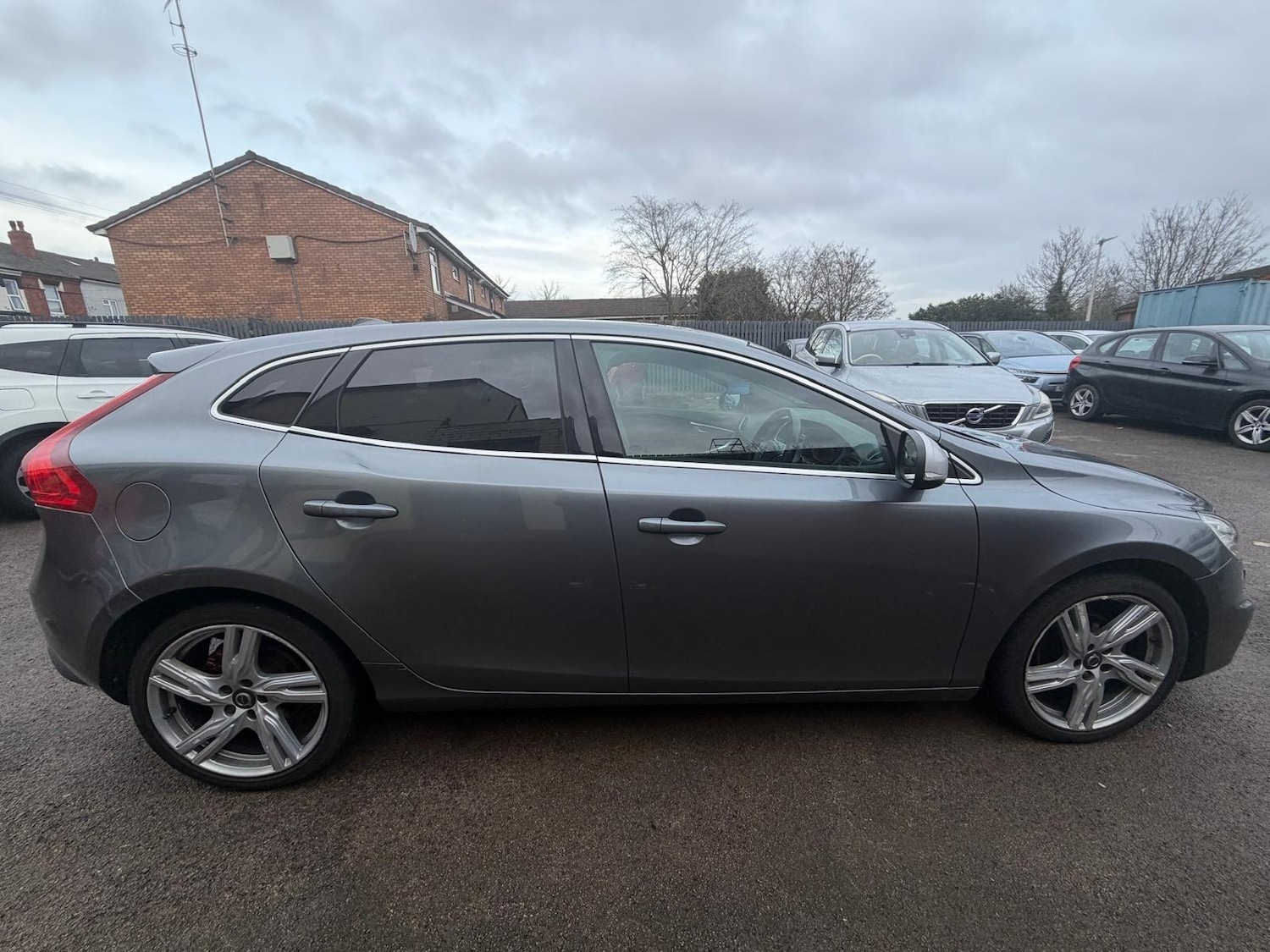 Used Volvo V40 2016 for sale - 77376602: Photo 26