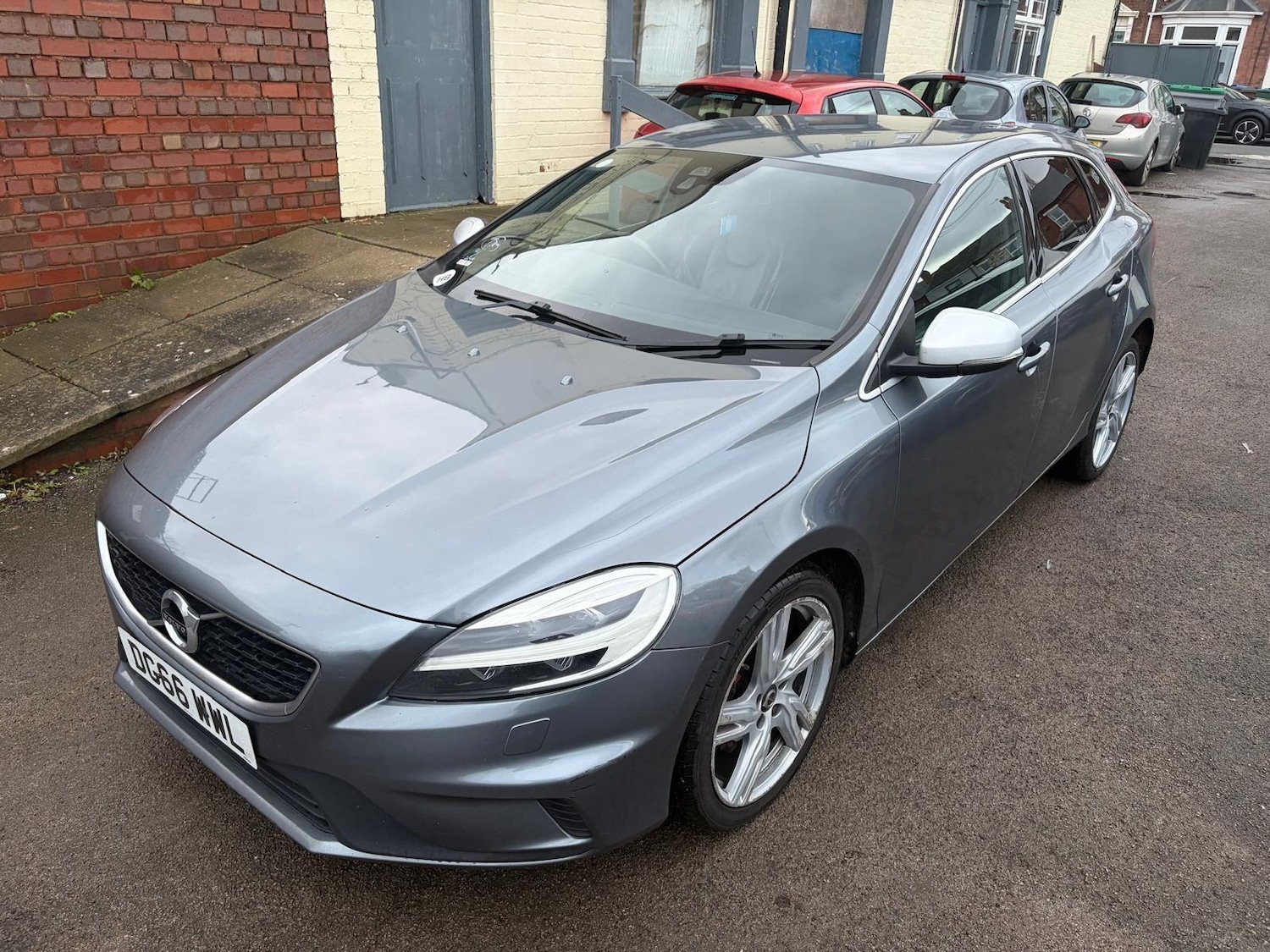 Used Volvo V40 2016 for sale - 77376602: Photo 3