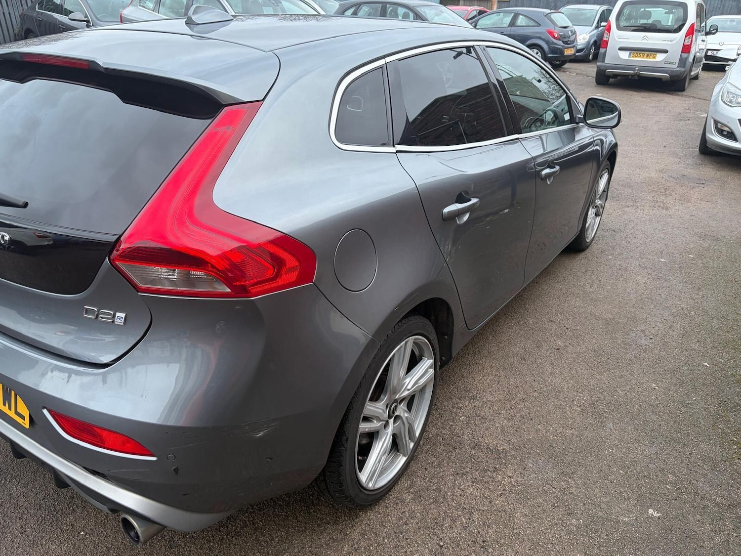 Used Volvo V40 2016 for sale - 77376602: Photo 31