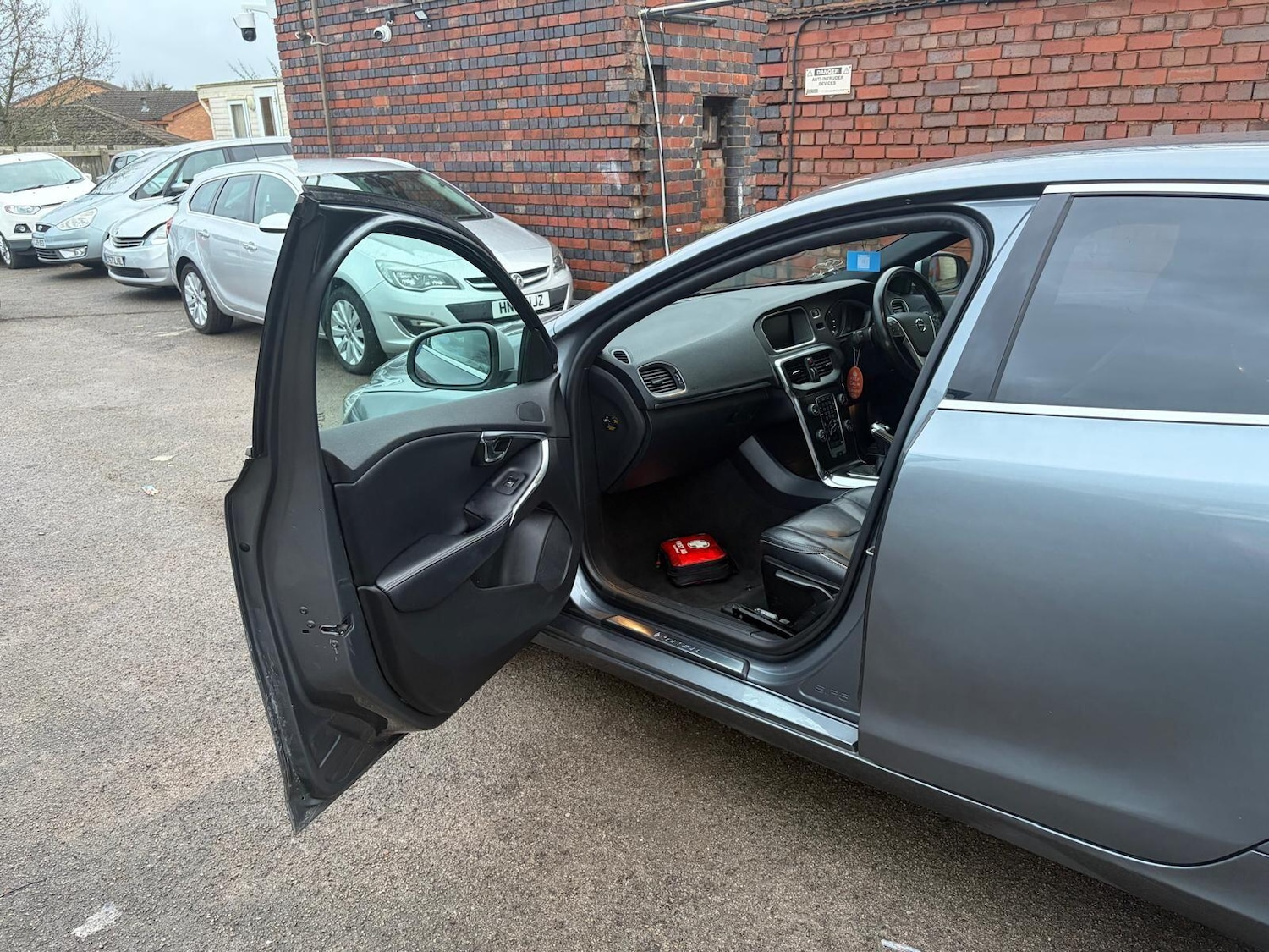 Used Volvo V40 2016 for sale - 77376602: Photo 45