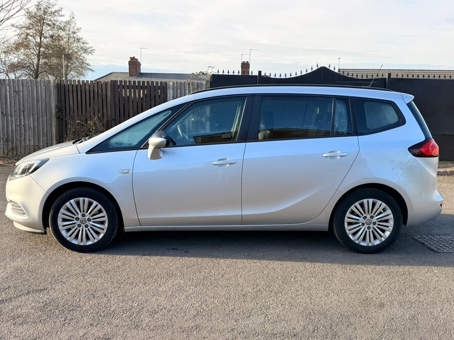 Used Vauxhall Zafira 2017 for sale - 77722934: Photo 11