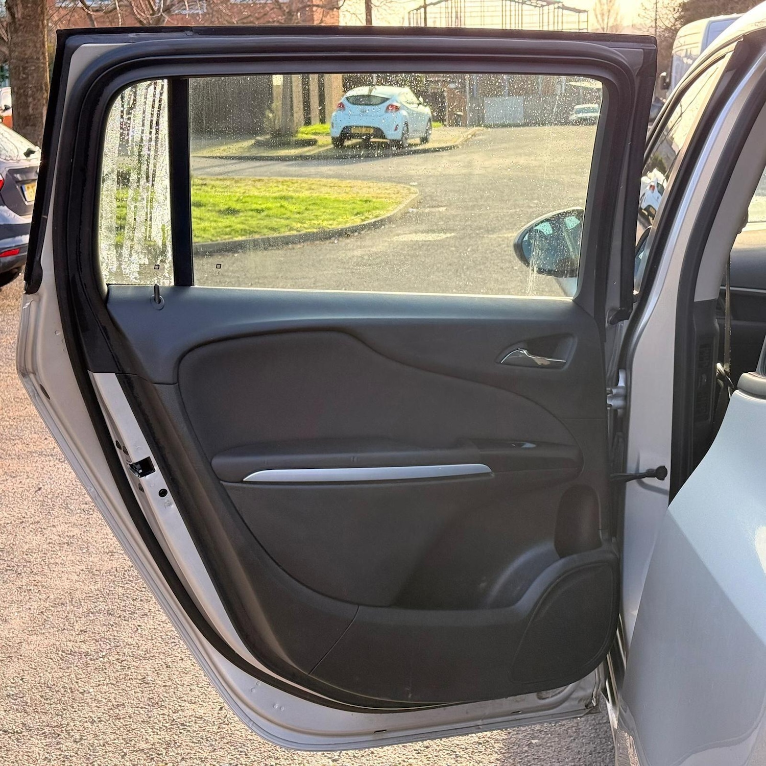 Used Vauxhall Zafira 2017 for sale - 77722934: Photo 32