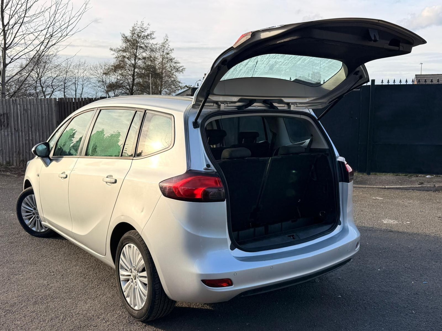 Used Vauxhall Zafira 2017 for sale - 77722934: Photo 4