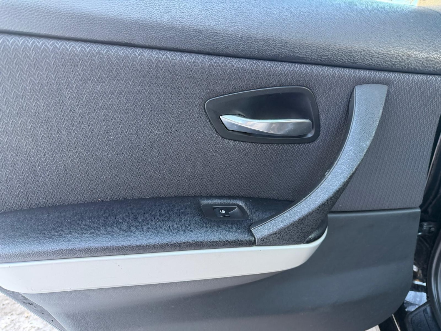 Used BMW 3 Series 2011 for sale - 77090863: Photo 28