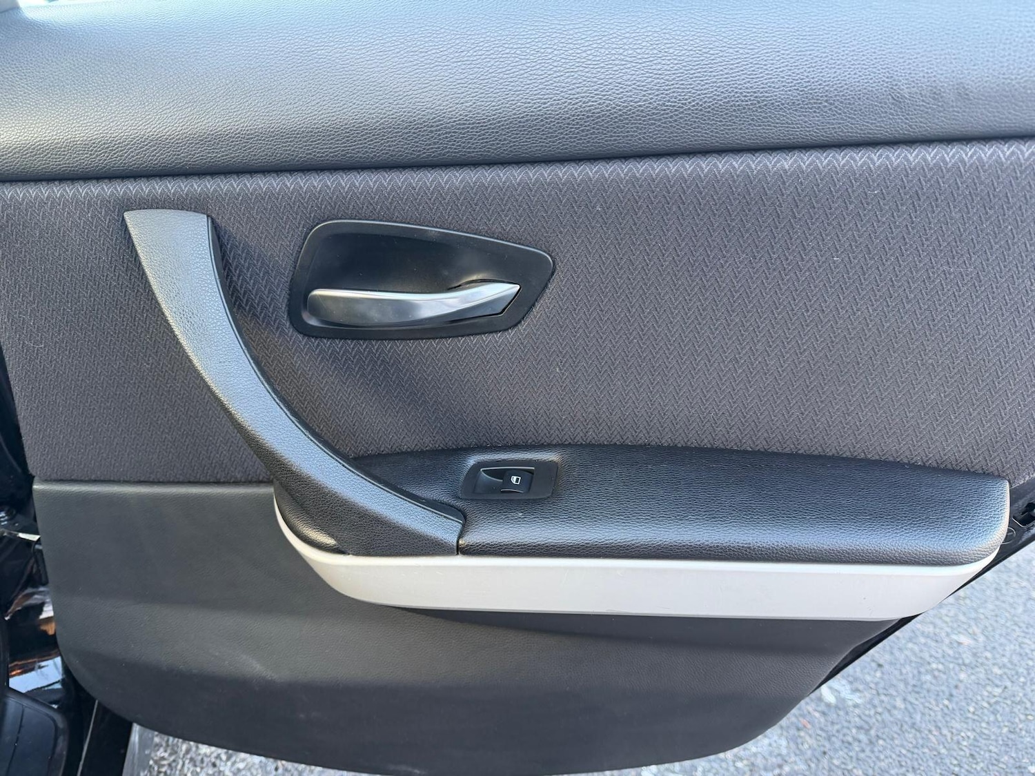 Used BMW 3 Series 2011 for sale - 77090863: Photo 29