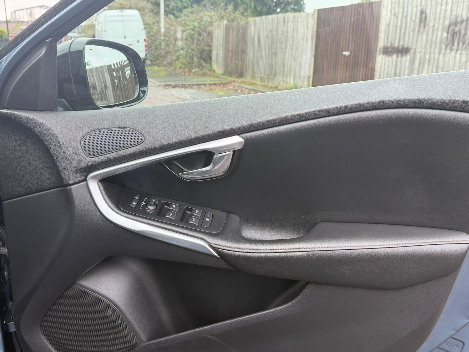 Used Volvo V40 2014 for sale - 76727185: Photo 24