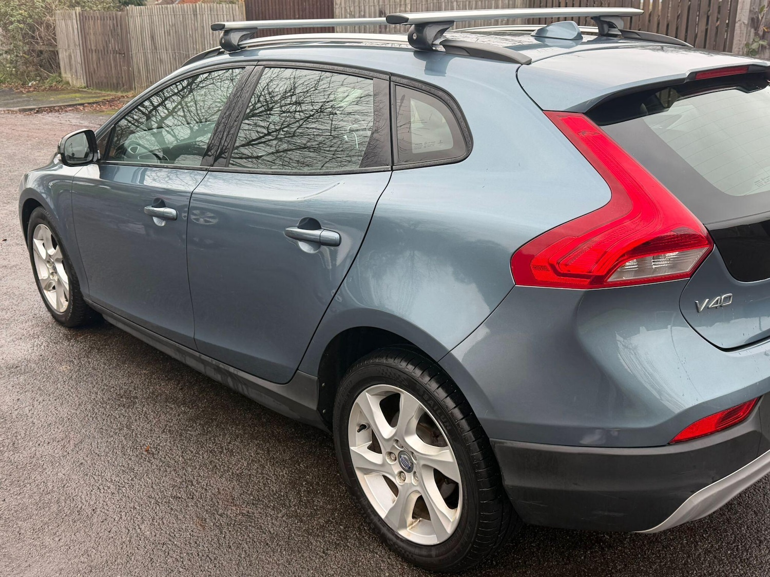 Used Volvo V40 2014 for sale - 76727185: Photo 4