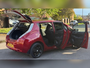 Used Nissan Leaf 2015 for sale - 78609078: Photo