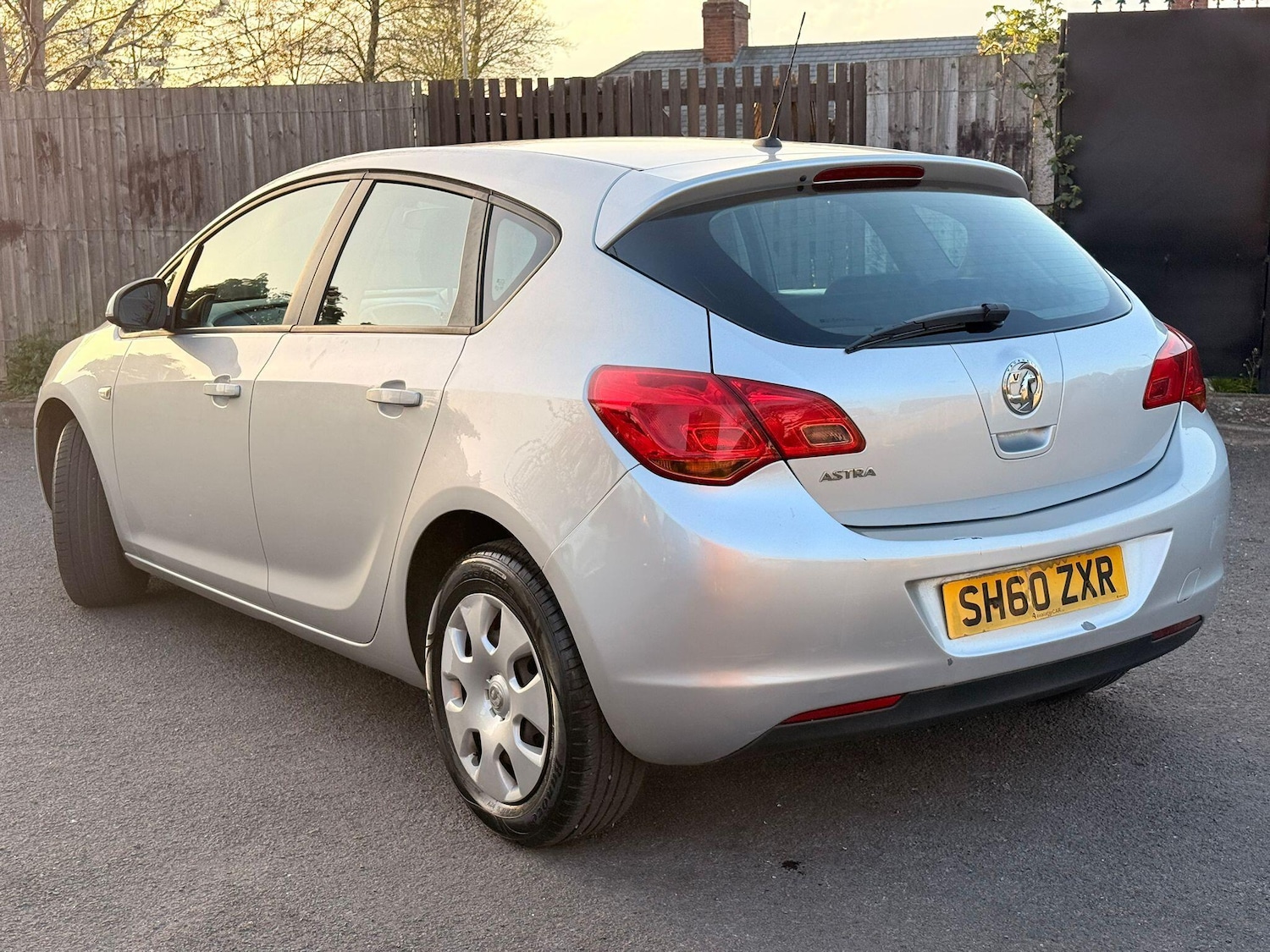 Used Vauxhall Astra 2010 for sale - 78204110: Photo 10