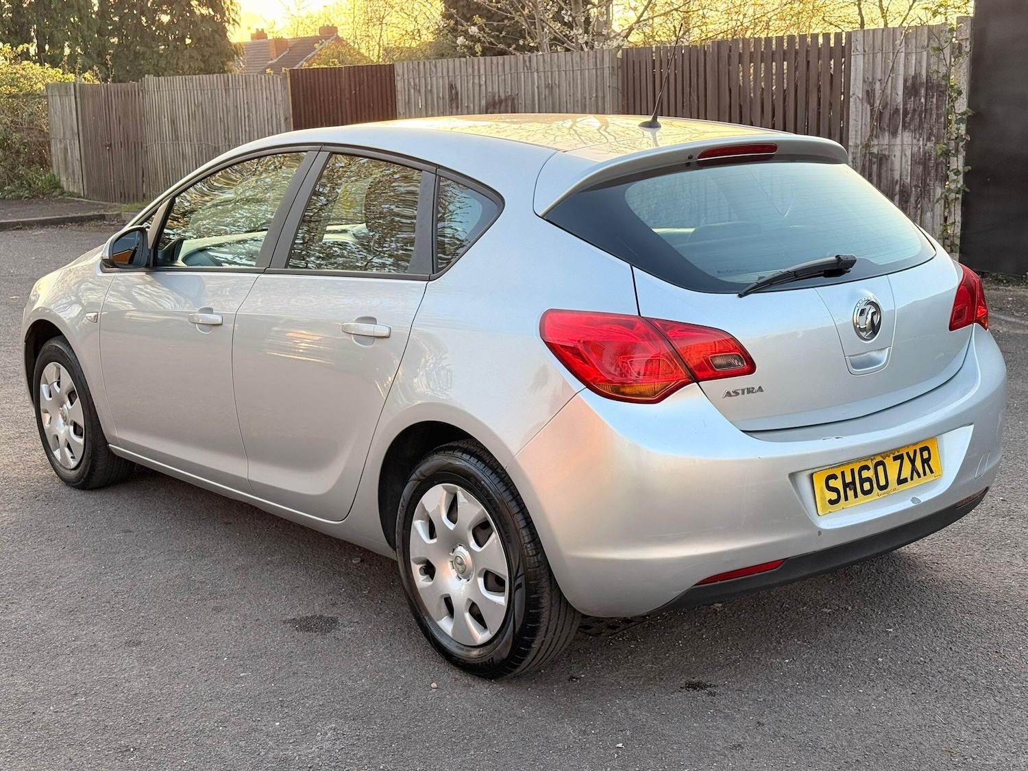 Used Vauxhall Astra 2010 for sale - 78204110: Photo 12