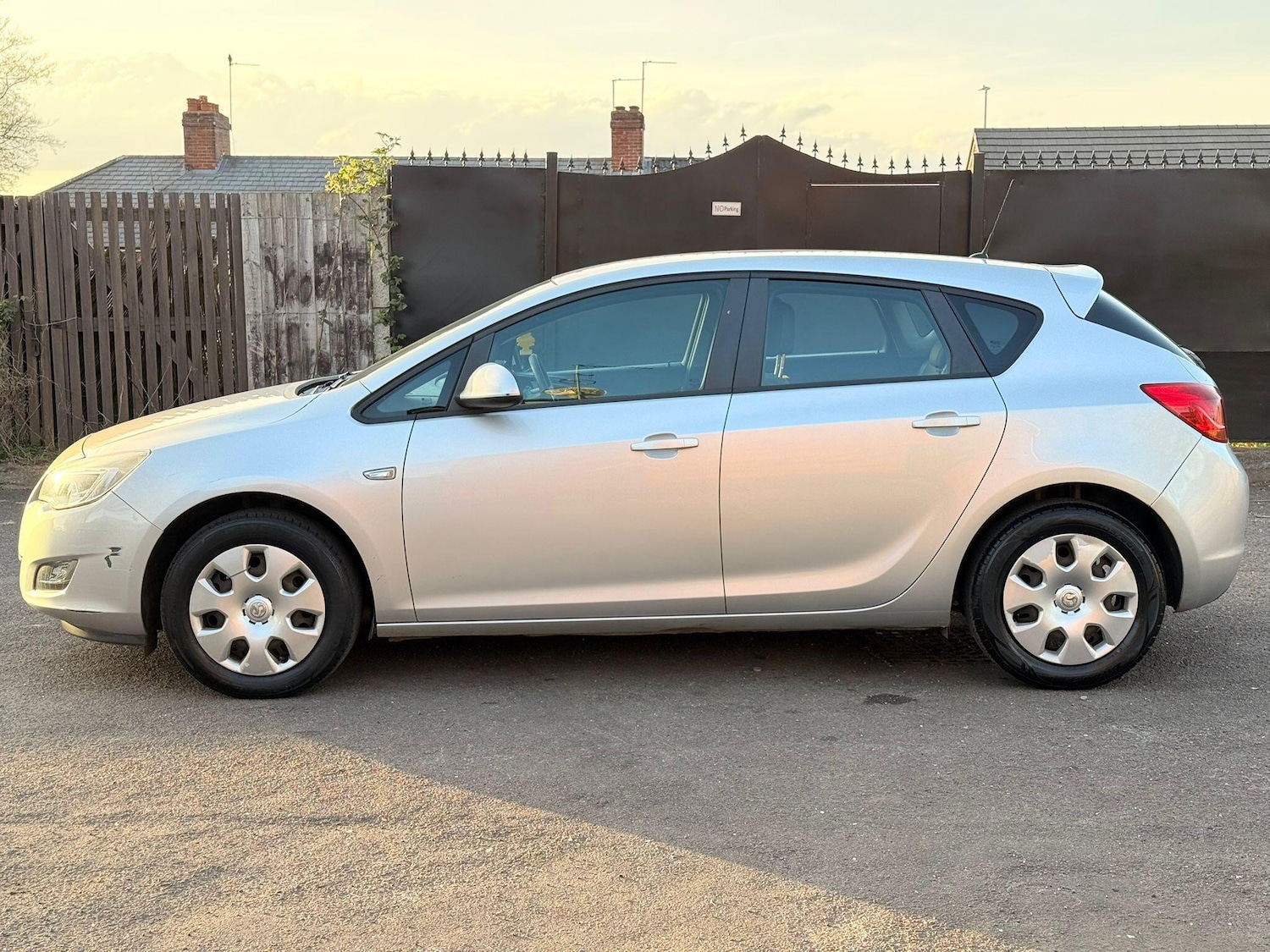 Used Vauxhall Astra 2010 for sale - 78204110: Photo 13