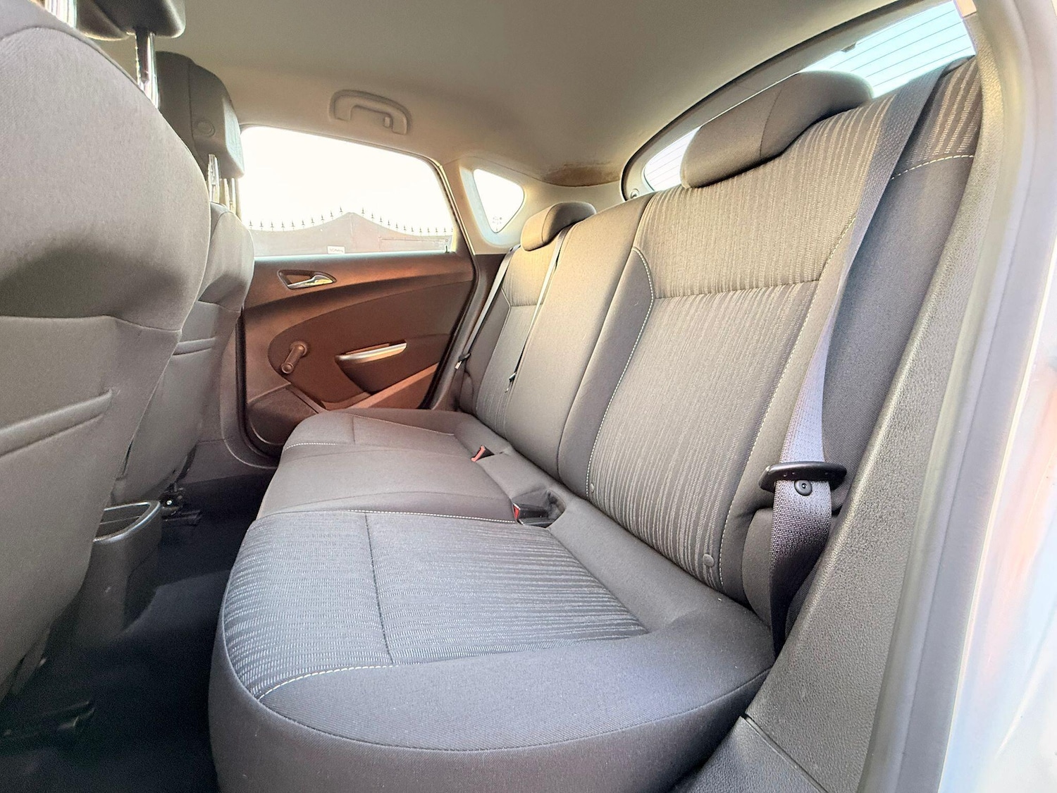 Used Vauxhall Astra 2010 for sale - 78204110: Photo 27