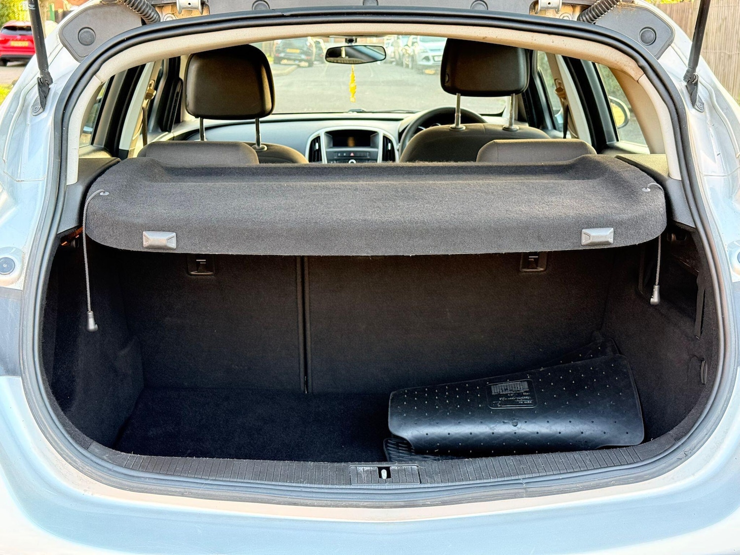 Used Vauxhall Astra 2010 for sale - 78204110: Photo 40