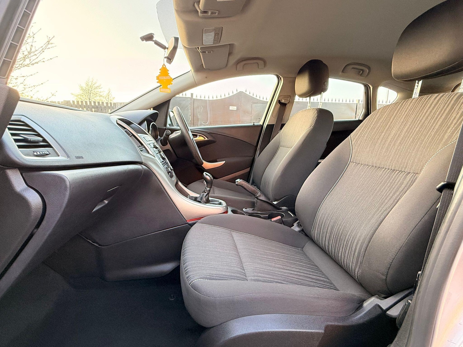 Used Vauxhall Astra 2010 for sale - 78204110: Photo 43