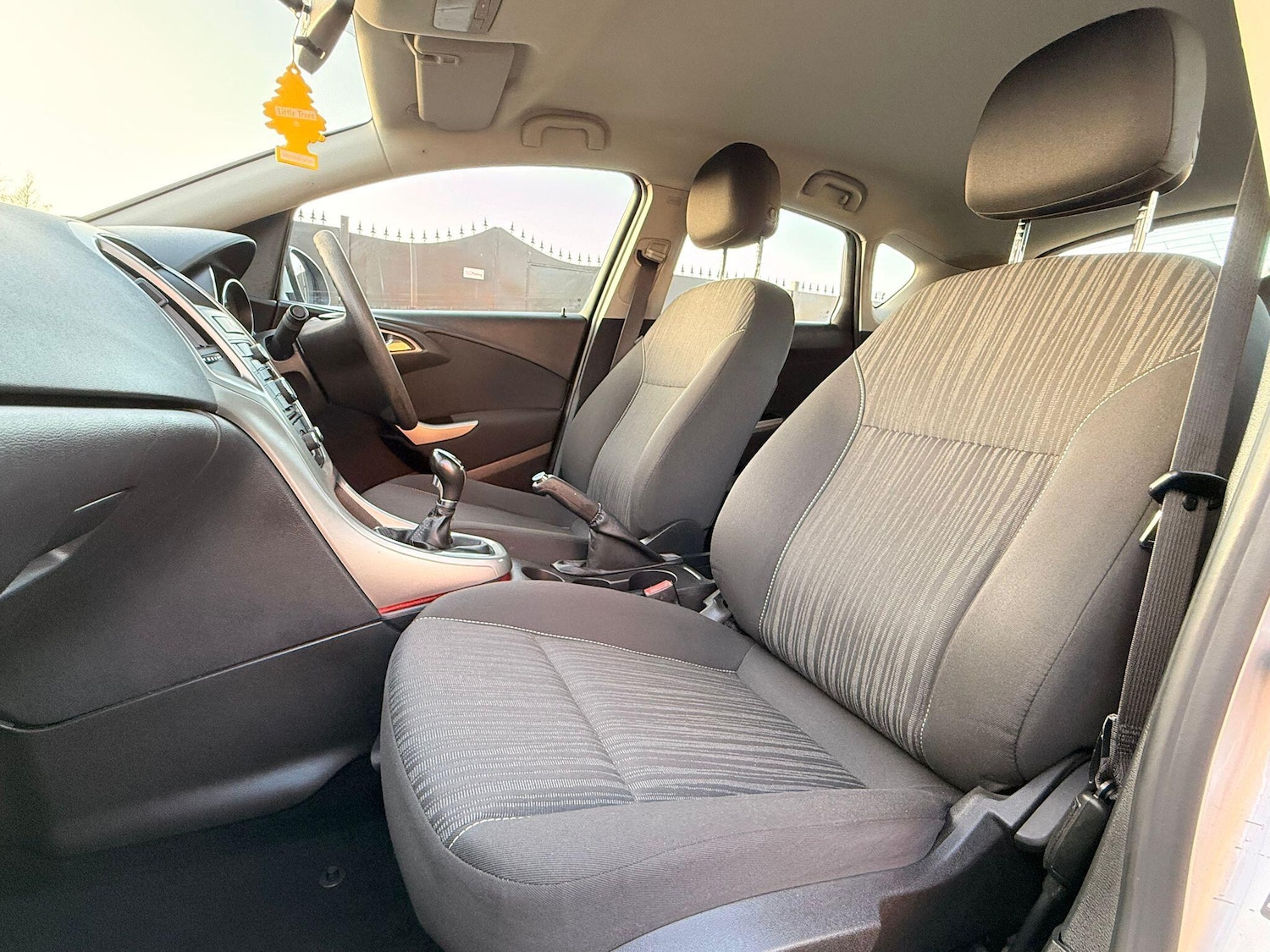 Used Vauxhall Astra 2010 for sale - 78204110: Photo 44