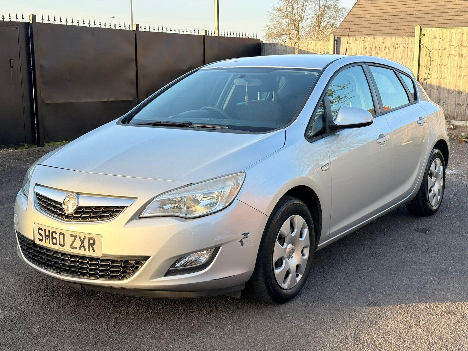 Used Vauxhall Astra 2010 for sale - 78204110: Photo 6