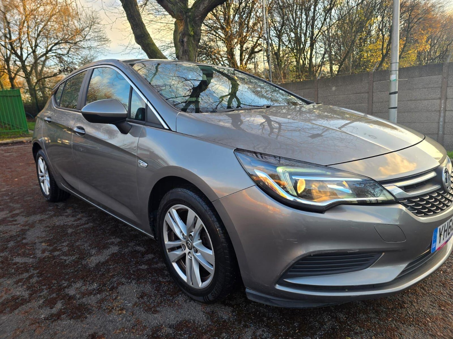 Used Vauxhall Astra 2016 for sale - 76634012: Photo 2