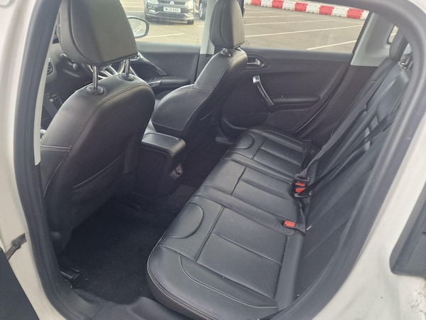 Used Peugeot 2008 2014 for sale - 76240281: Photo 17