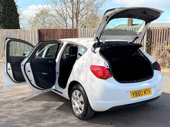 Used Vauxhall Astra 2011 for sale - 78141593: Photo